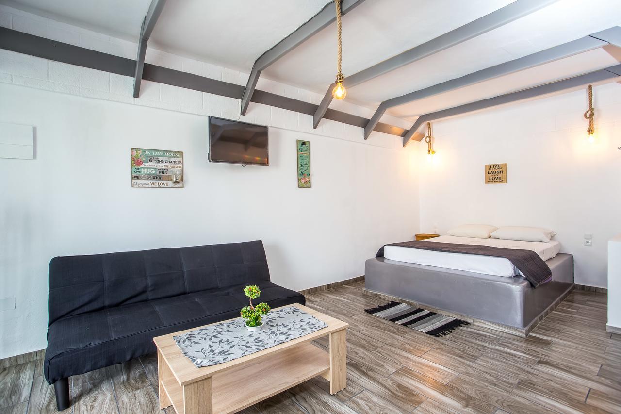 Toula'S Apartments Faliraki Ngoại thất bức ảnh